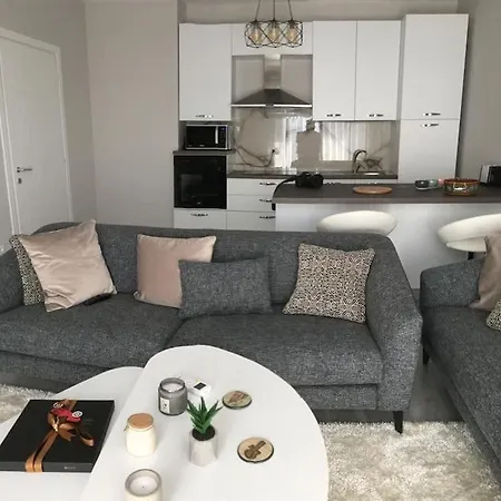 Apartment New Bazaar Violin Passion